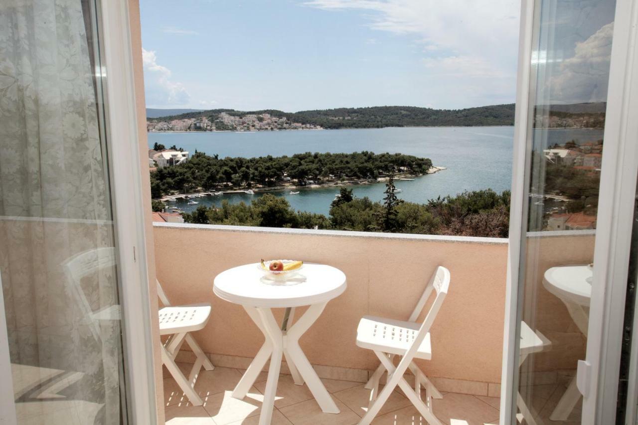 Ferienwohnung Mia Trogir Exterior foto